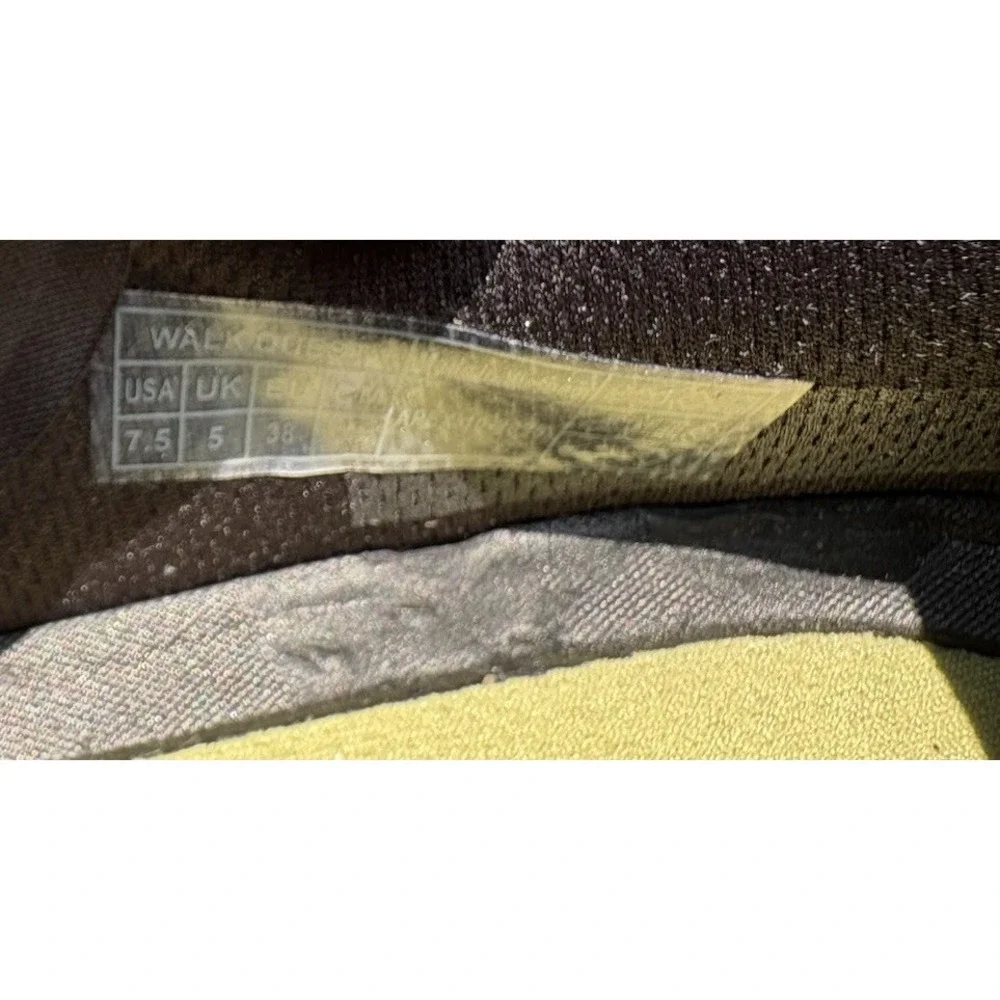Vionic Women's  The Gabby Sneakers Salted Dune Size 7.5 M  MSRP $200 NWB